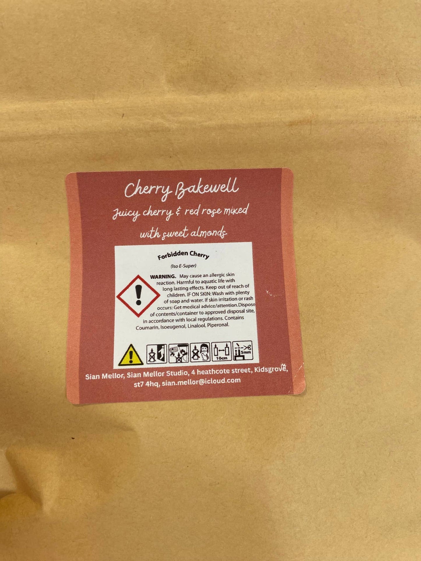 Cherry bakewell wax melt shapes