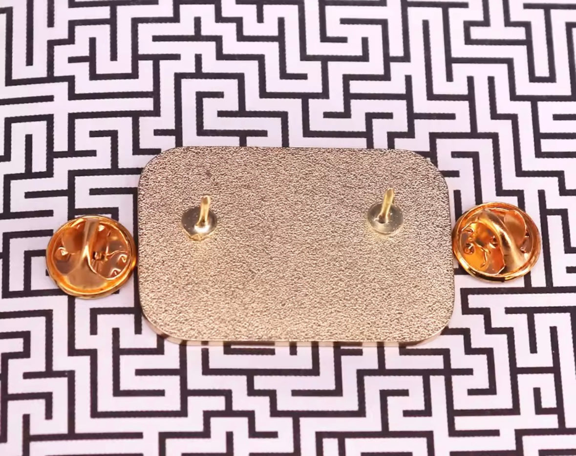 Taylor Swift Enamal Pin/Badge