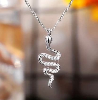 A Stunning Reputation Snake Necklace