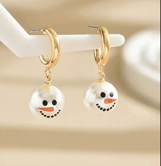 Super Cute 🥰 Snowman Earrings