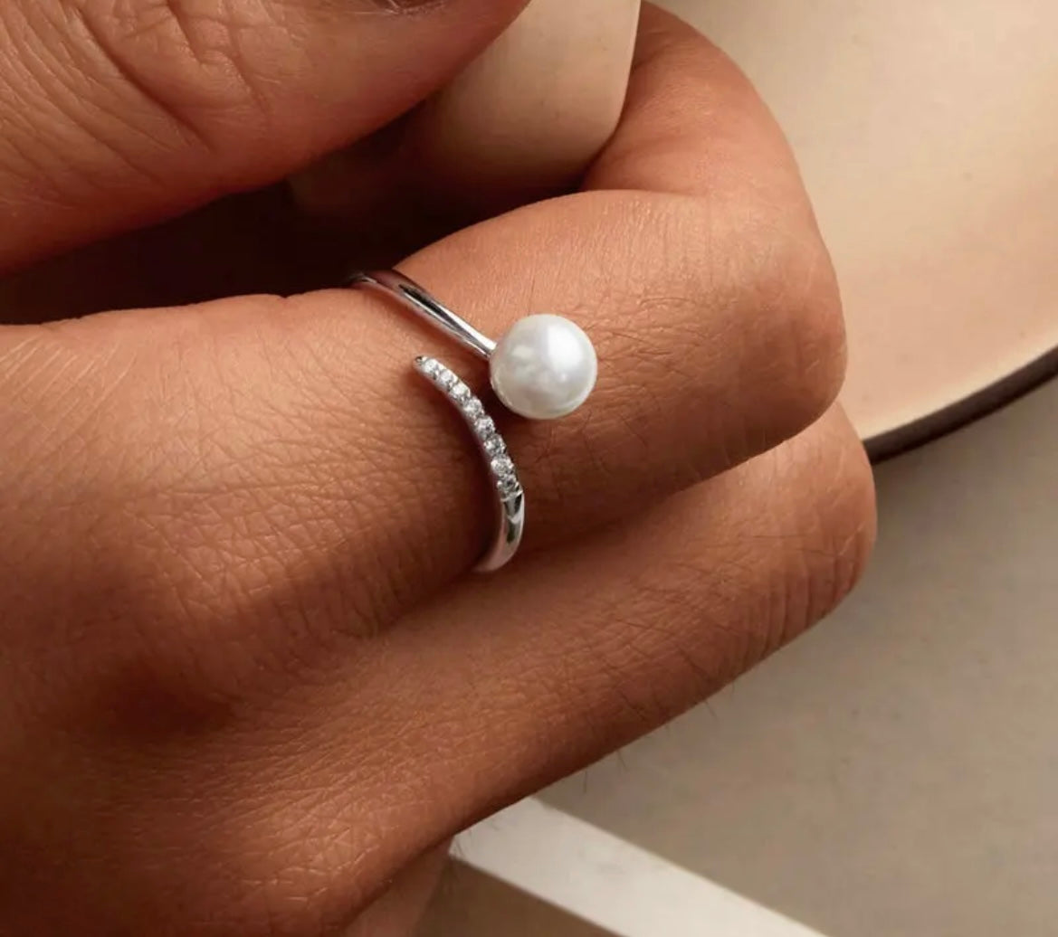 925 Silver & Pearl Ring