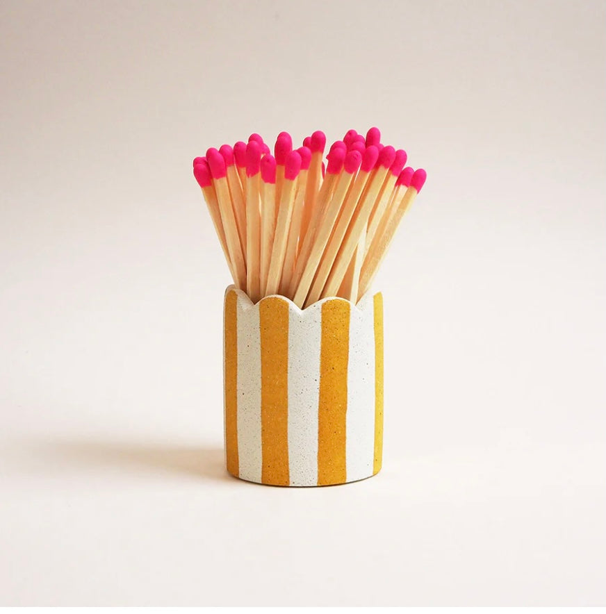 Patch Strike Pot With Matches